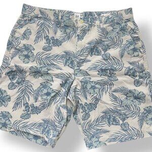 Gap Mens Floral Shorts size 34 White Blue Flowers Flat Front Cotton Stretch